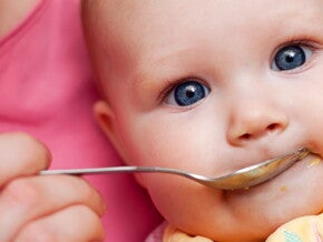 why do we introduce solids to a babys diet why do we introduce solids to a babys diet