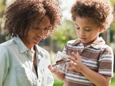 EARLY CHILDHOOD DEVELOPMENT / HAPPY KIDS LEARN BETTER